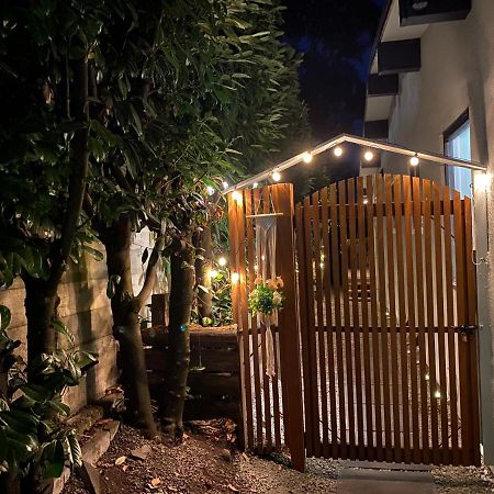 Hudson Homes Bnb Saanich Екстер'єр фото