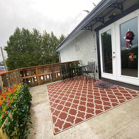 Hudson Homes Bnb Saanich Екстер'єр фото