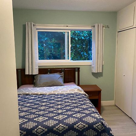 Hudson Homes Bnb Saanich Екстер'єр фото