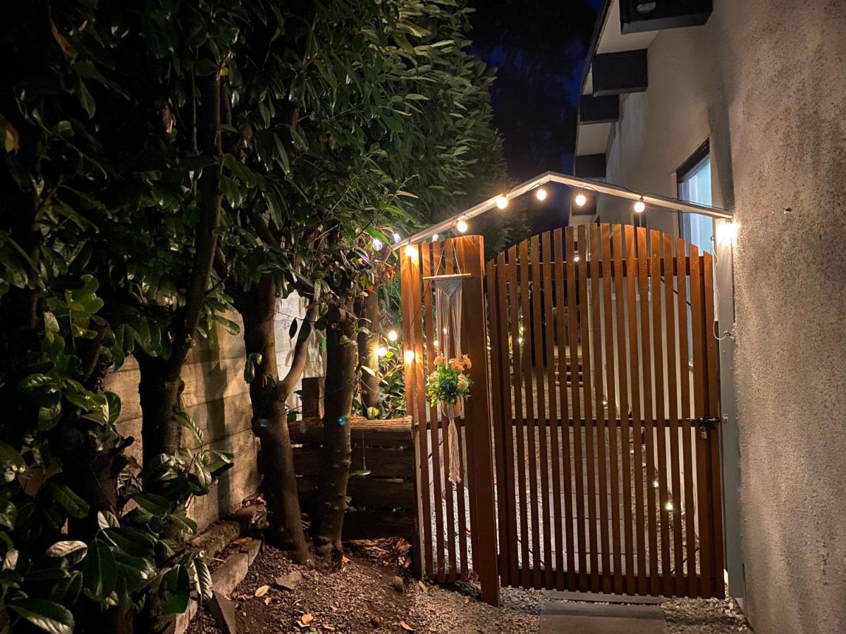 Hudson Homes Bnb Saanich Екстер'єр фото